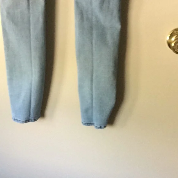 Awesome jeans - Picture 7 of 8